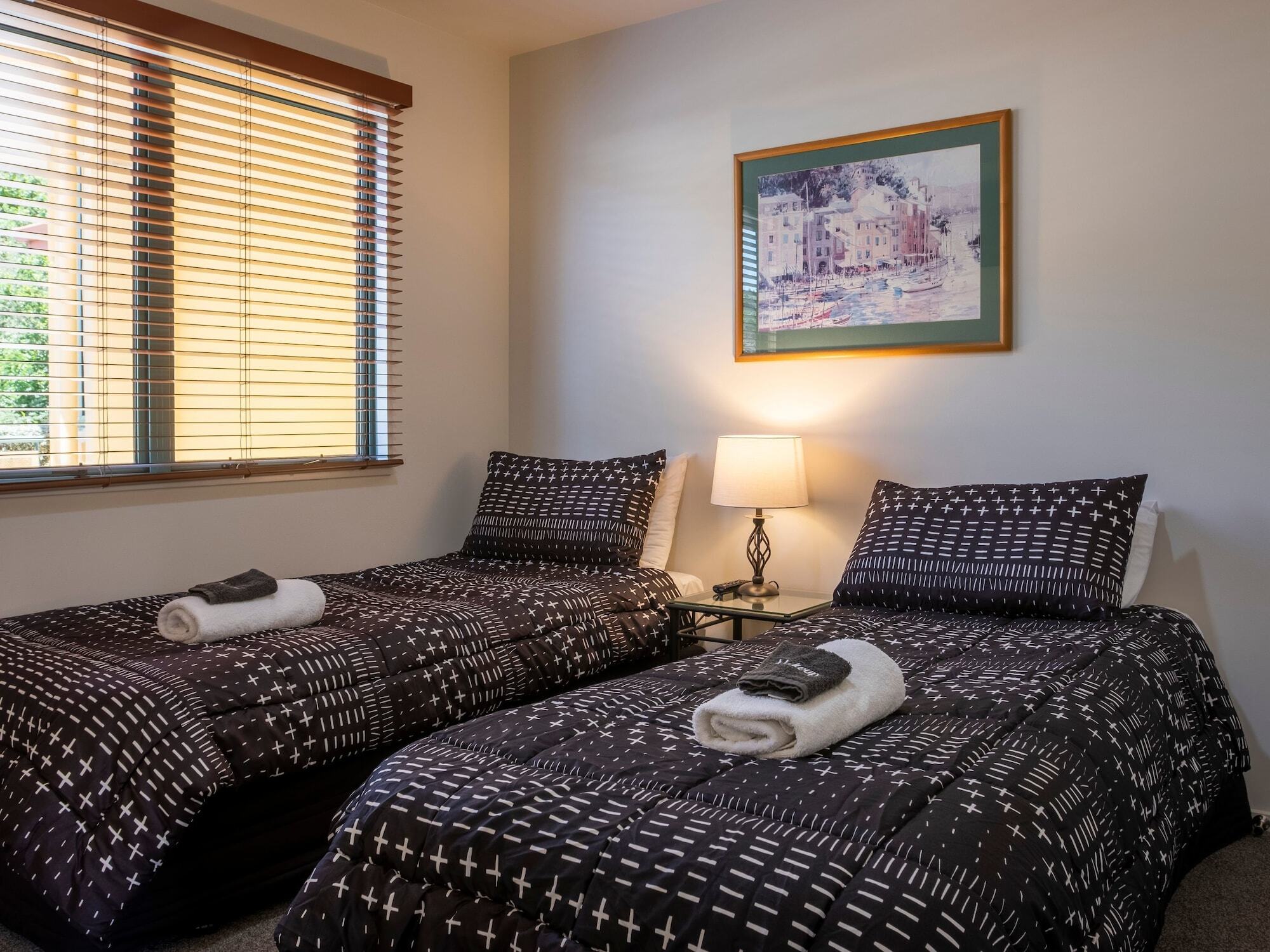 Tuscany Gardens Motor Lodge Нельсон Экстерьер фото